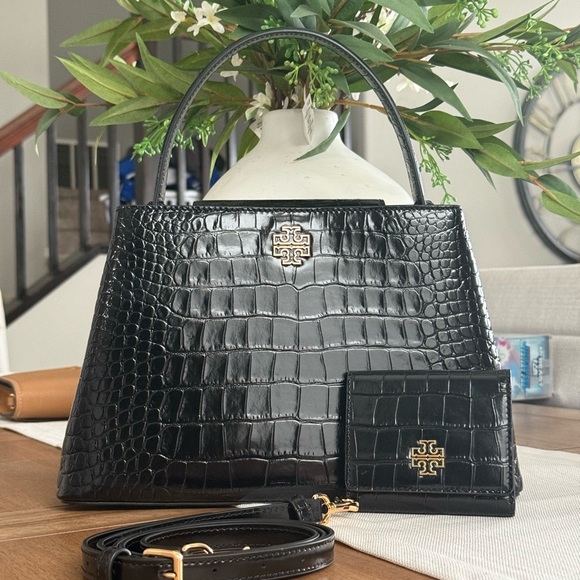 1018$+!! New Tory Burch Britten Black Leather Satchel & Matching Bifold Wallet - Picture 6 of 17